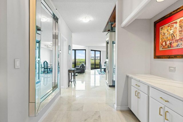 3120 S Ocean Boulevard 1-101, Palm Beach, FL 33480