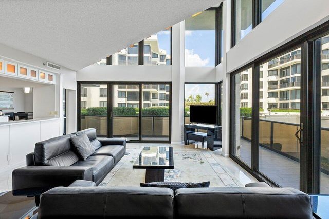 3120 S Ocean Boulevard 1-101, Palm Beach, FL 33480