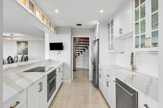 3120 S Ocean Boulevard 1-101, Palm Beach, FL 33480