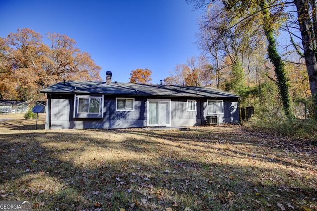 860 Forest Path, Stone Mountain, GA 30088