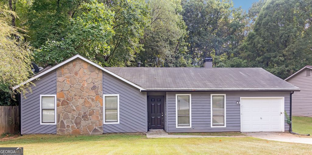 860 Forest Path, Stone Mountain, GA 30088