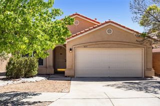 5804 Night Shadow Avenue NW, Albuquerque, NM 87114