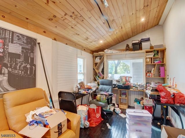 120 Louis St, Hackensack City, NJ 07601
