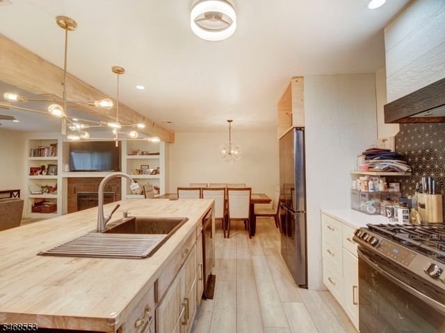 120 Louis St, Hackensack City, NJ 07601