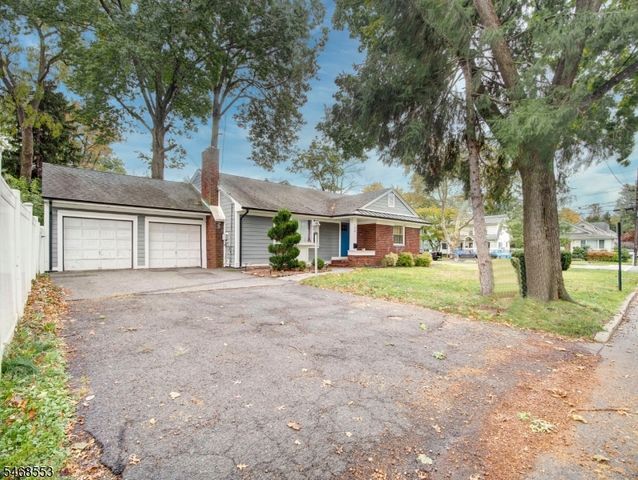 120 Louis St, Hackensack City, NJ 07601