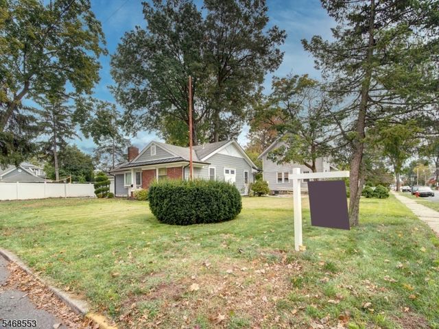 120 Louis St, Hackensack City, NJ 07601