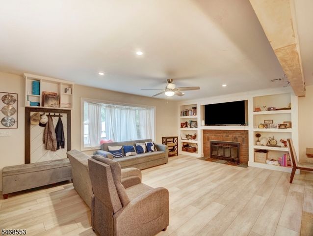 120 Louis St, Hackensack City, NJ 07601
