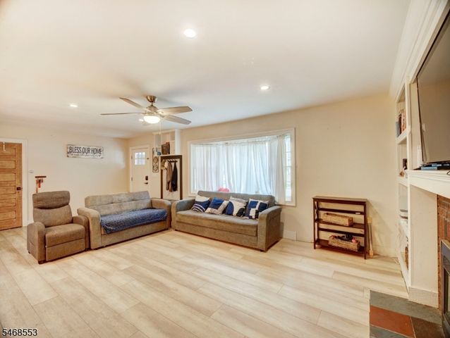 120 Louis St, Hackensack City, NJ 07601