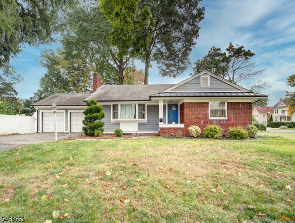 120 Louis St, Hackensack City, NJ 07601