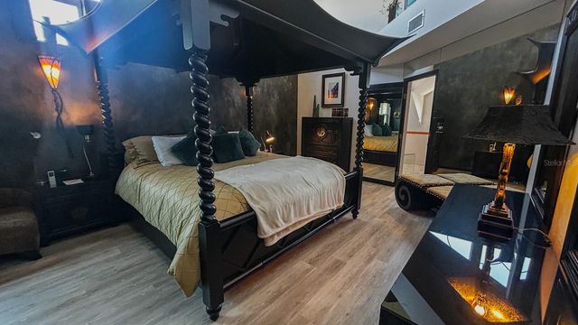 1635 ROYAL PALM DRIVE S A, Gulfport, FL 33707