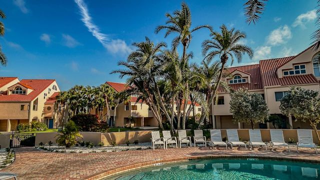 1635 ROYAL PALM DRIVE S A, Gulfport, FL 33707