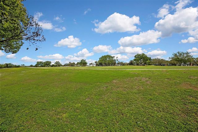 11203 SUN TREE ROAD, Hudson, FL 34667