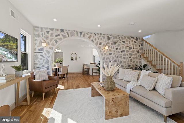 20 E OAKLAND AVE, Haddon Township, NJ 08107