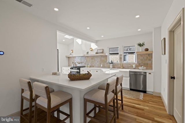 20 E OAKLAND AVE, Haddon Township, NJ 08107