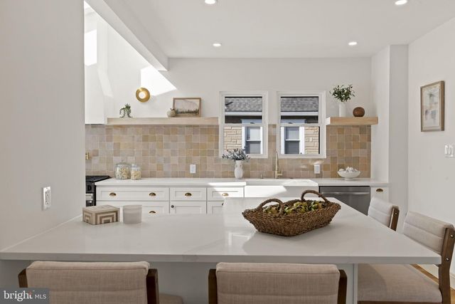 20 E OAKLAND AVE, Haddon Township, NJ 08107