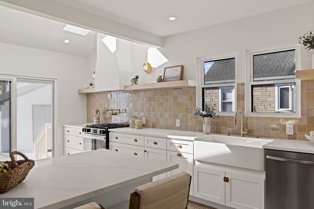 20 E OAKLAND AVE, Haddon Township, NJ 08107