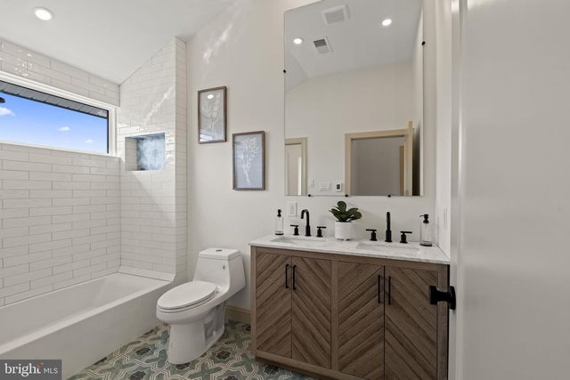 20 E OAKLAND AVE, Haddon Township, NJ 08107