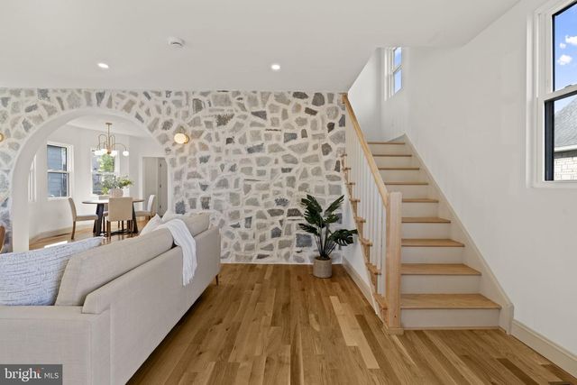 20 E OAKLAND AVE, Haddon Township, NJ 08107