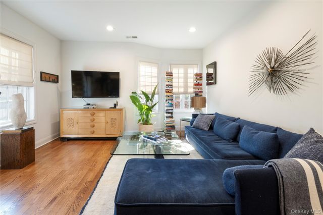 39 1st Street, Pelham, NY 10803