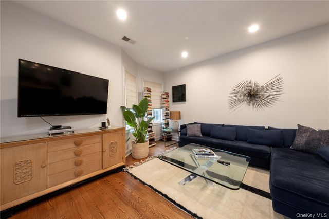 39 1st Street, Pelham, NY 10803