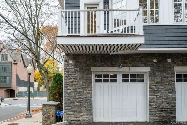 39 1st Street, Pelham, NY 10803