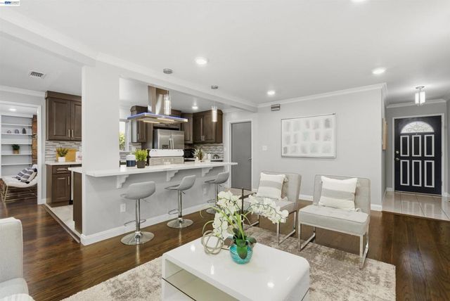 1723 Germaine Ct, Hayward, CA 94541