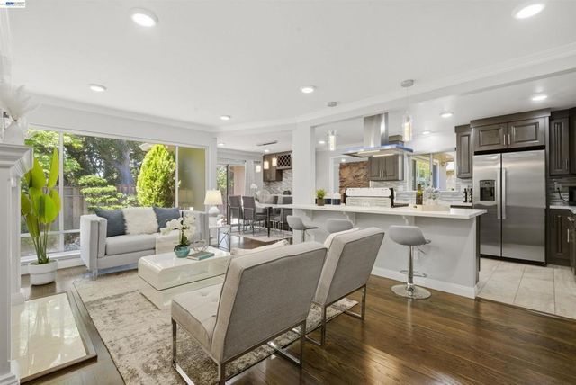 1723 Germaine Ct, Hayward, CA 94541