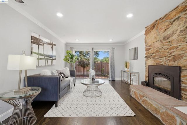 1723 Germaine Ct, Hayward, CA 94541