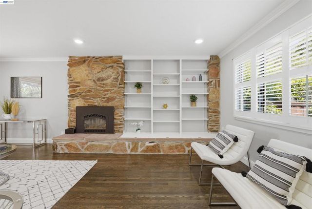 1723 Germaine Ct, Hayward, CA 94541
