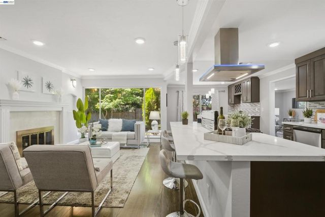 1723 Germaine Ct, Hayward, CA 94541