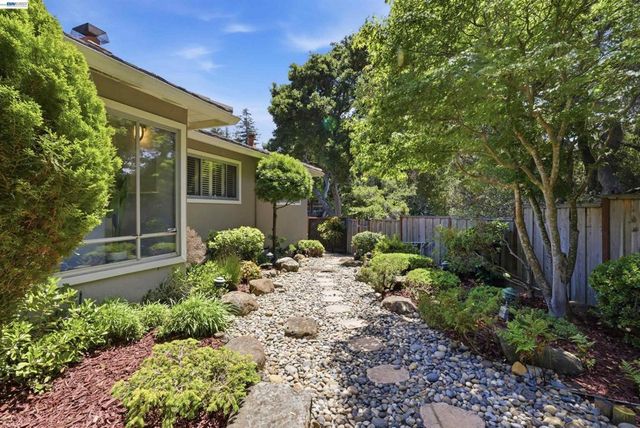 1723 Germaine Ct, Hayward, CA 94541
