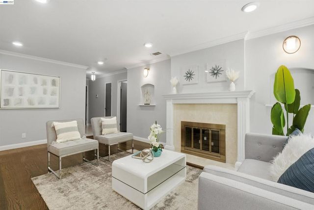 1723 Germaine Ct, Hayward, CA 94541