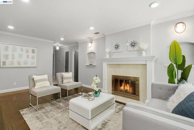 1723 Germaine Ct, Hayward, CA 94541