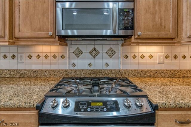 2429 Sun Grazer Street, Henderson, NV 89044