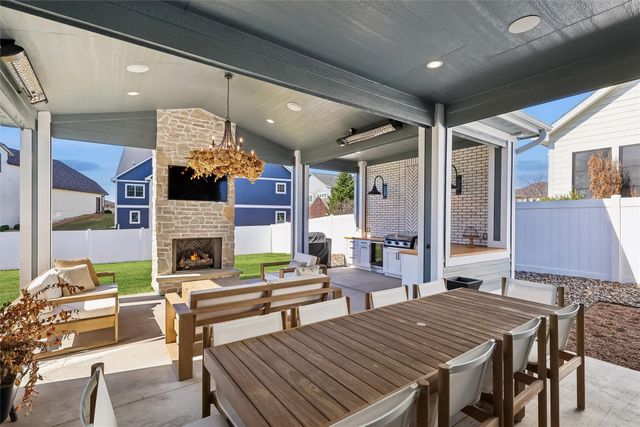 2310 SW White Birch Drive, Ankeny, IA 50023