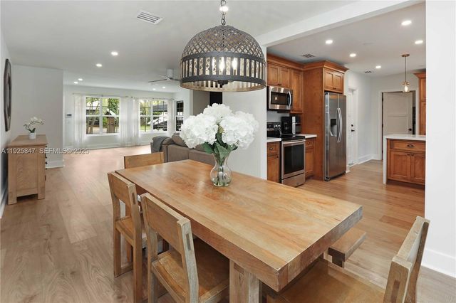 1417 Jackson St, Hollywood, FL 33020