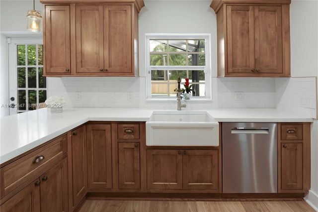 1417 Jackson St, Hollywood, FL 33020