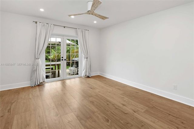 1417 Jackson St, Hollywood, FL 33020