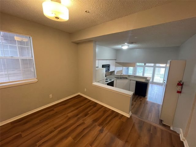 7474 Fair Oaks Avenue 7409, Dallas, TX 75231
