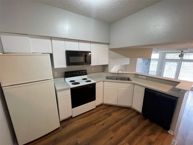 7474 Fair Oaks Avenue 7409, Dallas, TX 75231