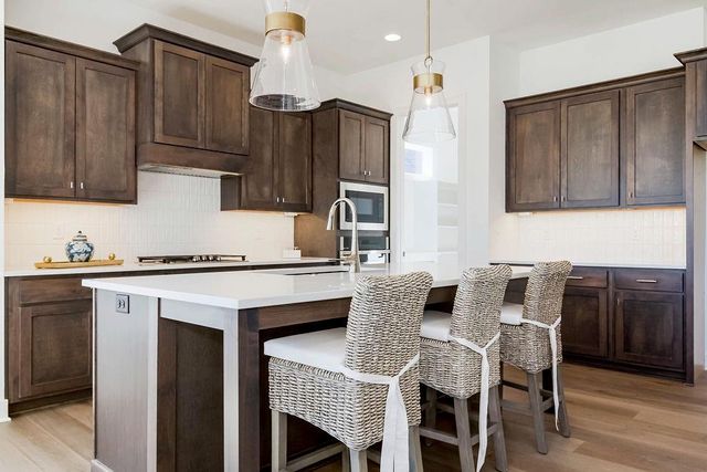 15829 BUENA VISTA Street, Overland Park, KS 66224