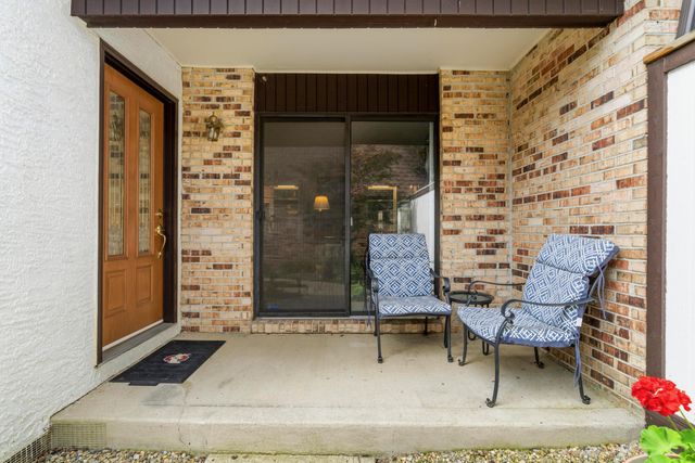 1691 Arlingate Drive N, Upper Arlington, OH 43220