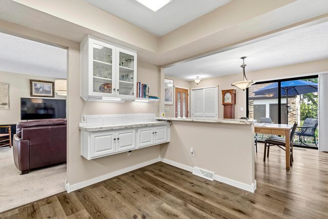 1691 Arlingate Drive N, Upper Arlington, OH 43220