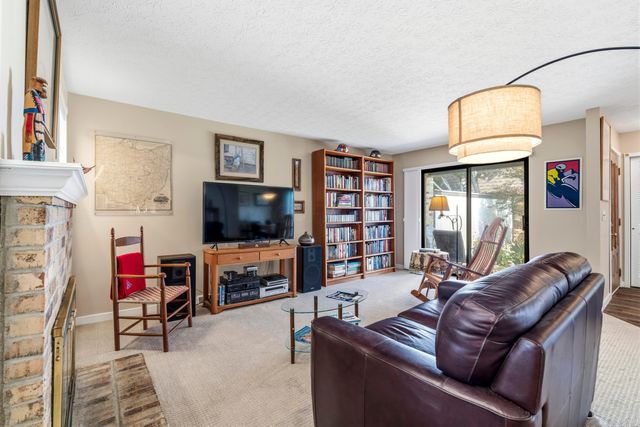 1691 Arlingate Drive N, Upper Arlington, OH 43220