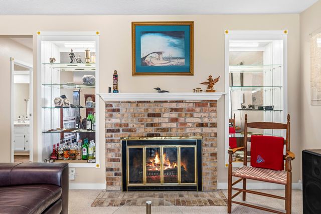 1691 Arlingate Drive N, Upper Arlington, OH 43220