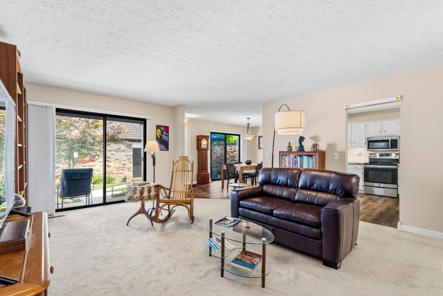 1691 Arlingate Drive N, Upper Arlington, OH 43220