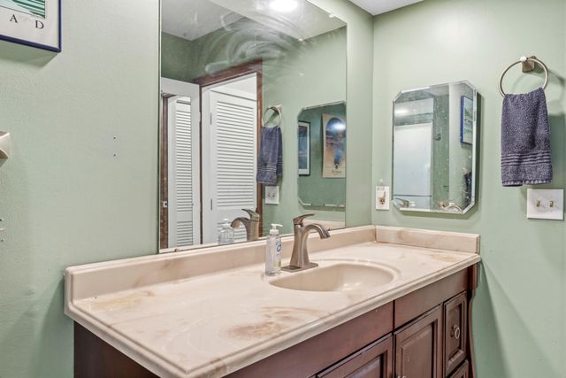 1691 Arlingate Drive N, Upper Arlington, OH 43220