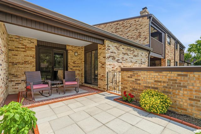 1691 Arlingate Drive N, Upper Arlington, OH 43220