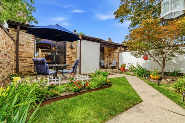 1691 Arlingate Drive N, Upper Arlington, OH 43220