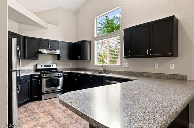 7812 SILVER MALLARD Avenue, Las Vegas, NV 89131